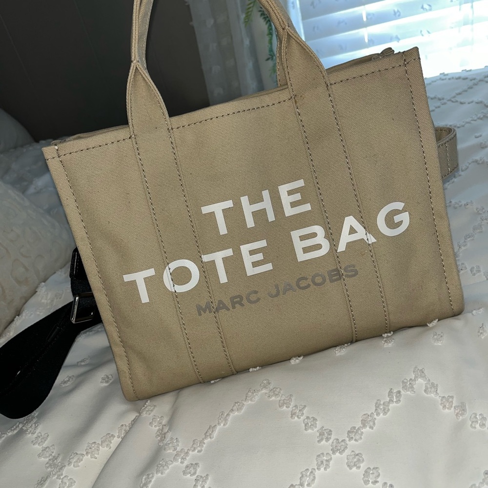 Marc Jacobs Tote 🤍